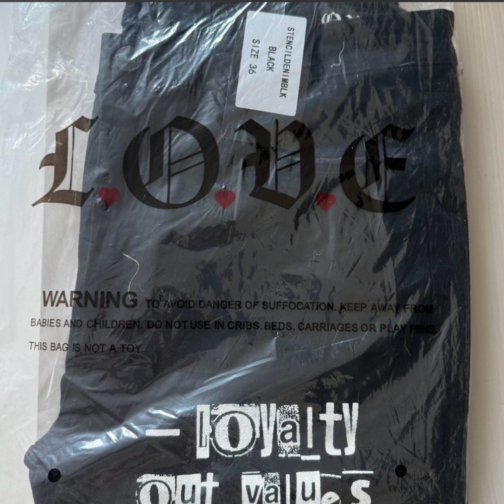 New Men’s Kodak Black Love skinny Denim Jeans size 36 with tags
